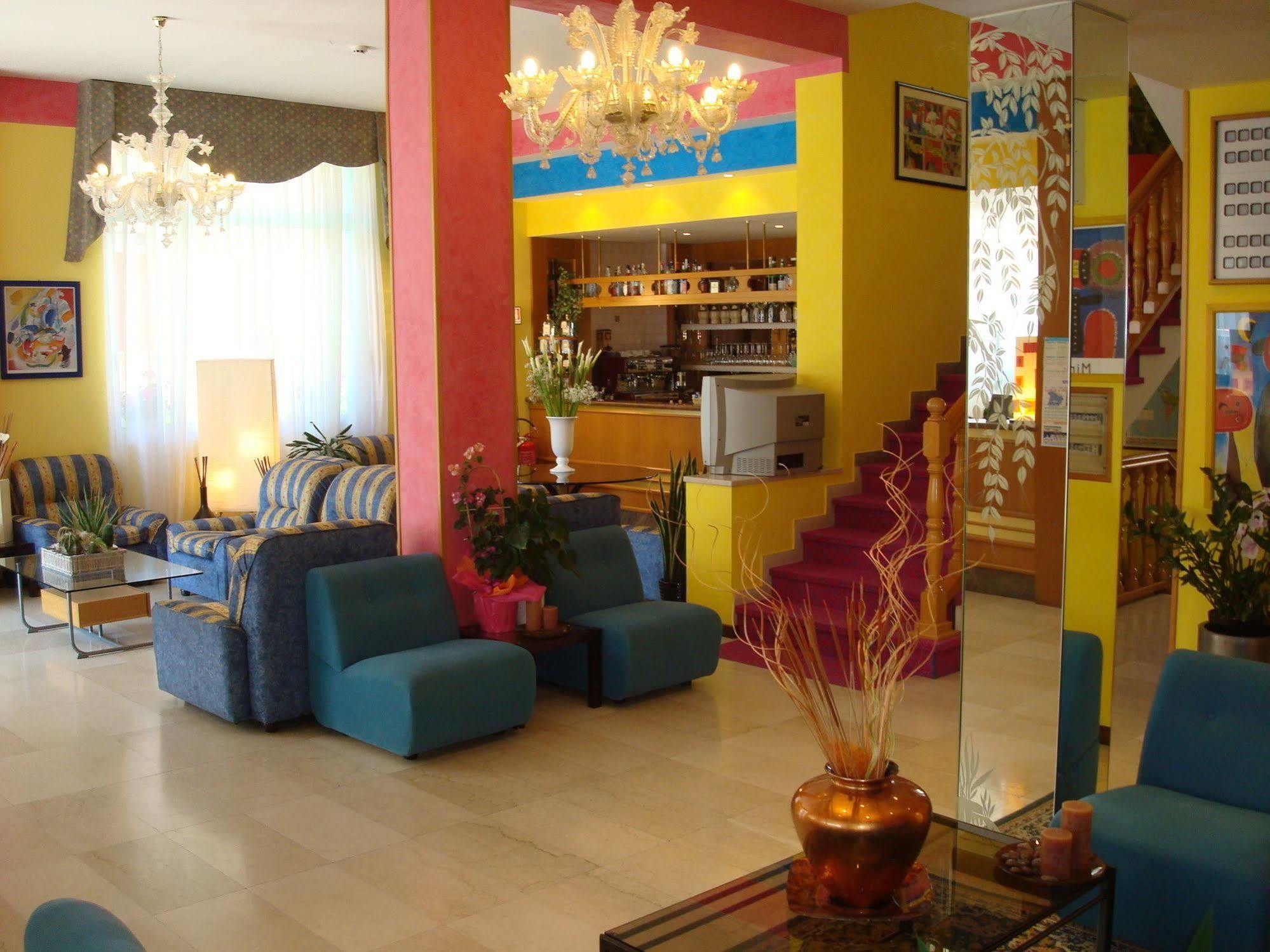 Hotel Gardenia Lido di Jesolo Buitenkant foto