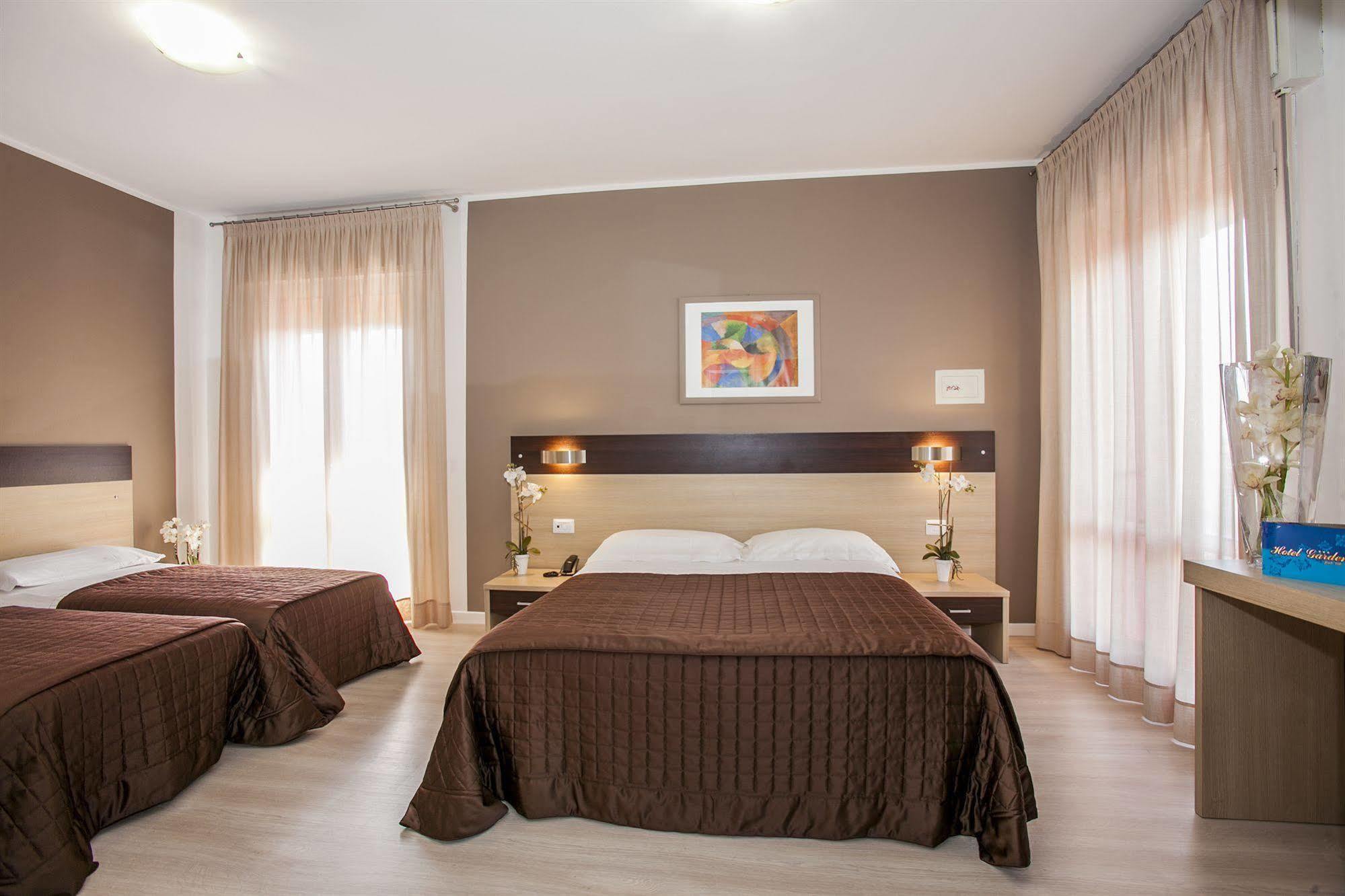 Hotel Gardenia Lido di Jesolo Buitenkant foto